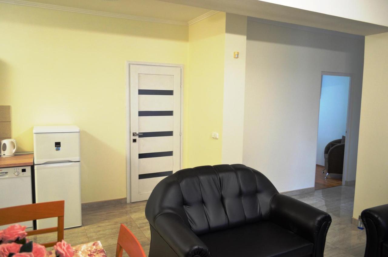 Henrietta - Violetta Apartman Hajdúszoboszló Exterior foto