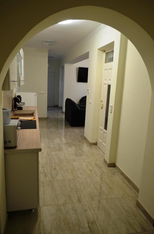 Henrietta - Violetta Apartman Hajdúszoboszló Exterior foto